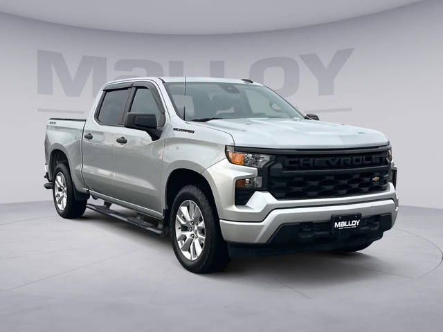 2022 Chevrolet Silverado 1500 Custom 4WD photo
