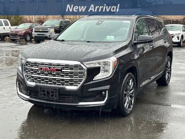 2023 GMC Terrain Denali AWD photo