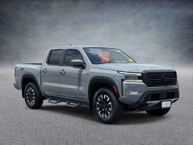 2023 Nissan Frontier PRO-4X 4WD photo