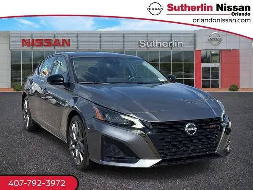 2023 Nissan Altima 2.0 SR FWD photo