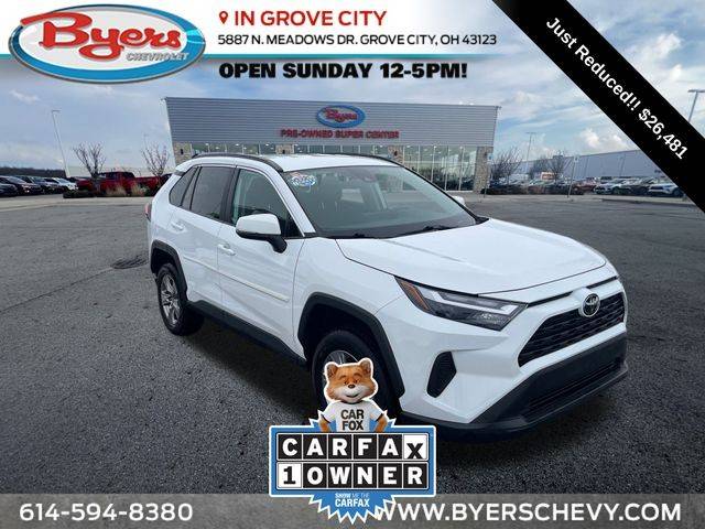 2022 Toyota RAV4 XLE AWD photo