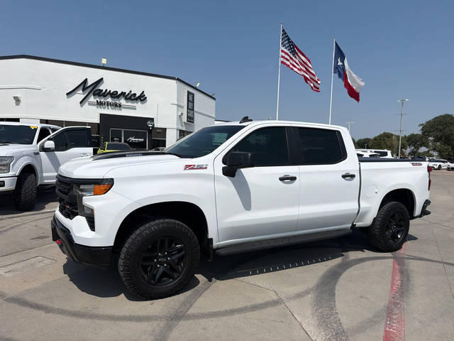 2022 Chevrolet Silverado 1500 Custom Trail Boss 4WD photo