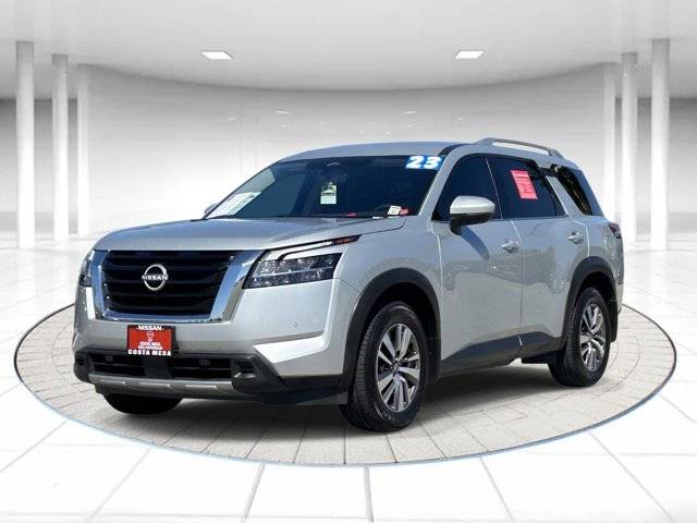 2023 Nissan Pathfinder SL FWD photo