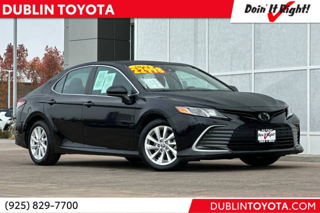 2023 Toyota Camry LE FWD photo