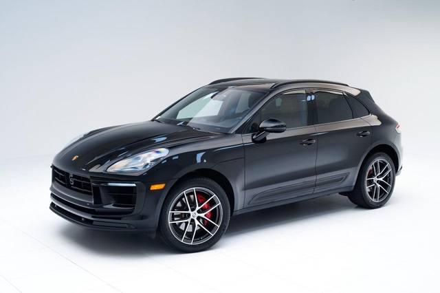 2022 Porsche Macan S AWD photo