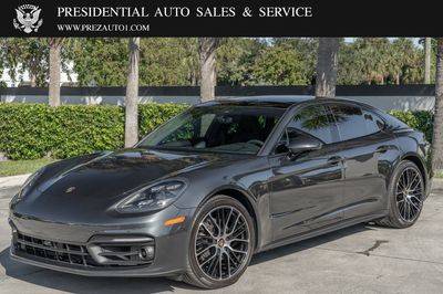 2023 Porsche Panamera Platinum Edition RWD photo