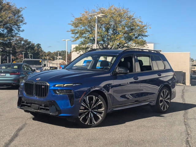 2023 BMW X7 M60i AWD photo