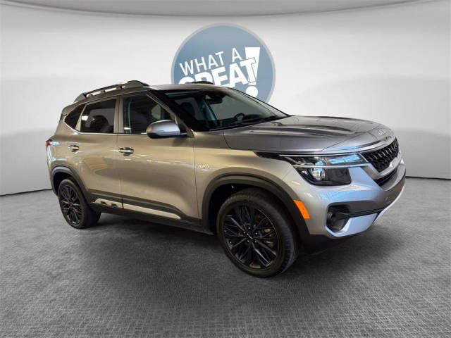 2023 Kia Seltos Nightfall AWD photo