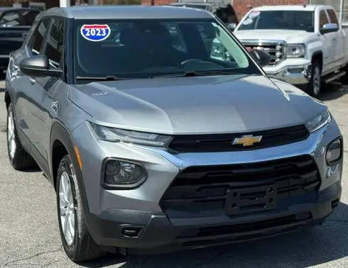 2023 Chevrolet TrailBlazer LS AWD photo