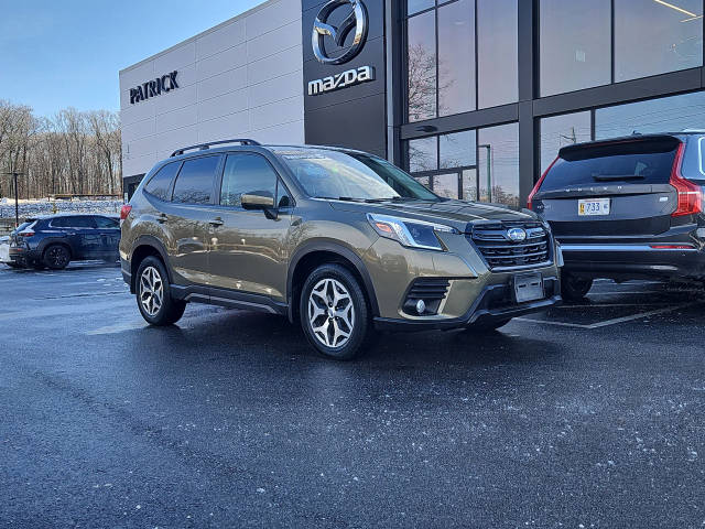 2022 Subaru Forester Premium AWD photo