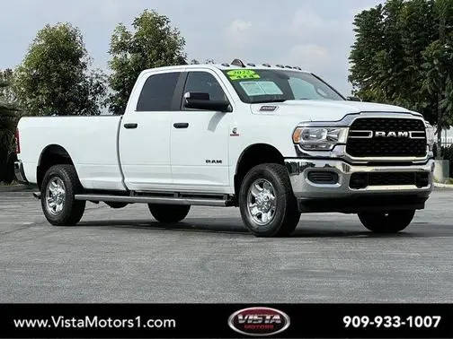 2022 Ram 3500 Big Horn 4WD photo