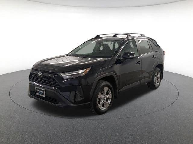 2022 Toyota RAV4 XLE AWD photo