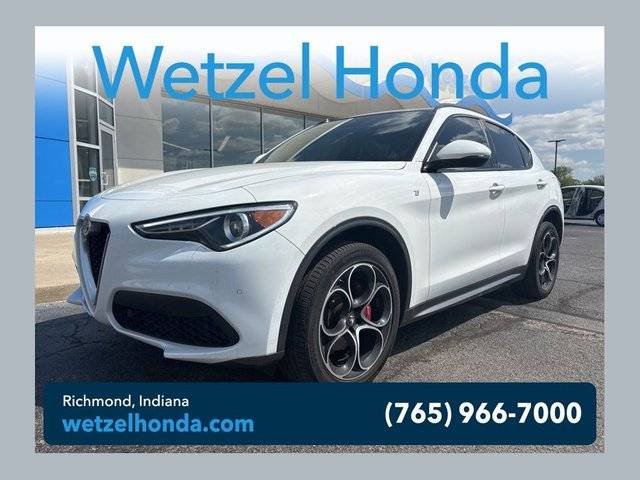 2023 Alfa Romeo Stelvio Ti AWD photo