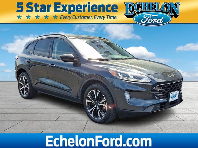 2022 Ford Escape SEL AWD photo