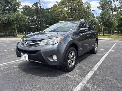 2015 Toyota RAV4 XLE FWD photo