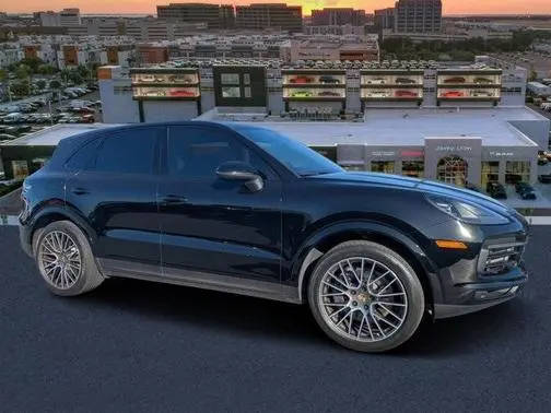2023 Porsche Cayenne  AWD photo