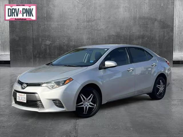 2015 Toyota Corolla LE FWD photo