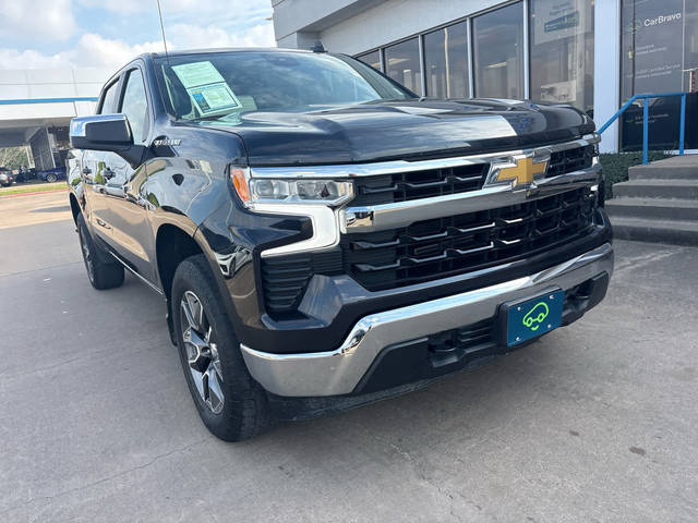 2022 Chevrolet Silverado 1500 LT 4WD photo