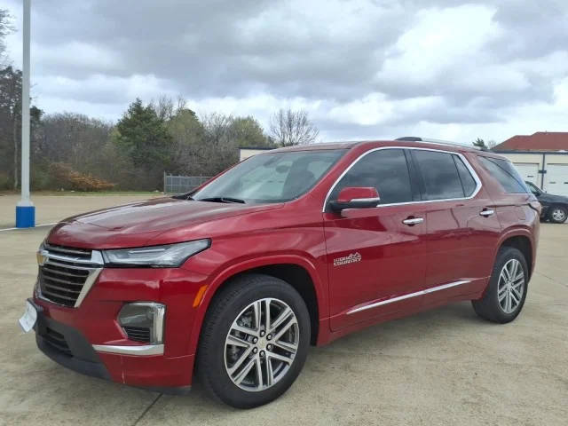 2023 Chevrolet Traverse High Country FWD photo