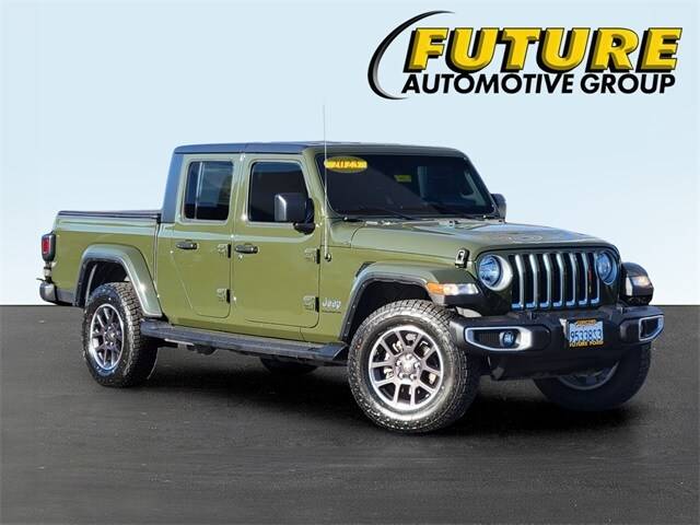 2023 Jeep Gladiator Overland 4WD photo