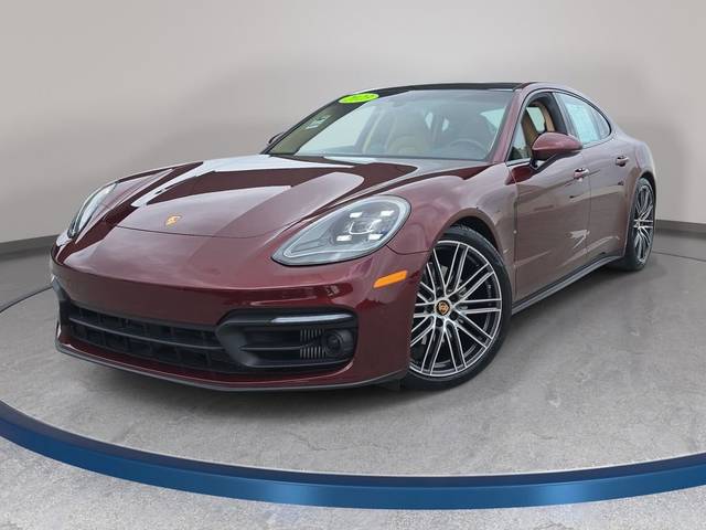 2023 Porsche Panamera RWD photo