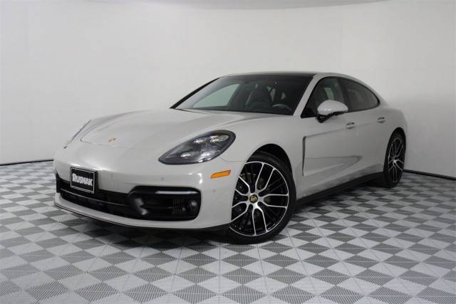 2023 Porsche Panamera Platinum Edition RWD photo