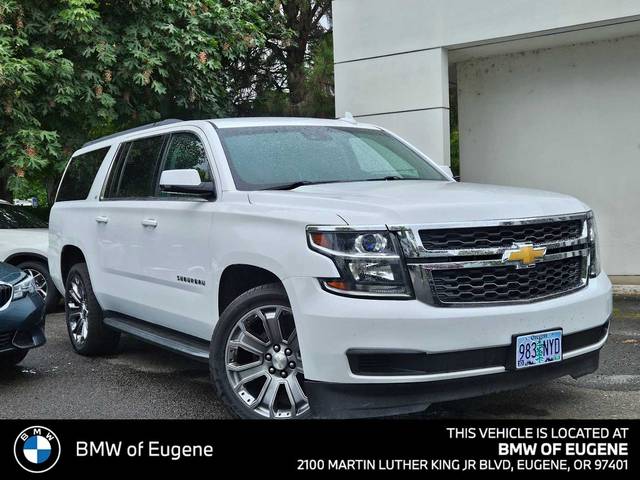 2017 Chevrolet Suburban LT 4WD photo