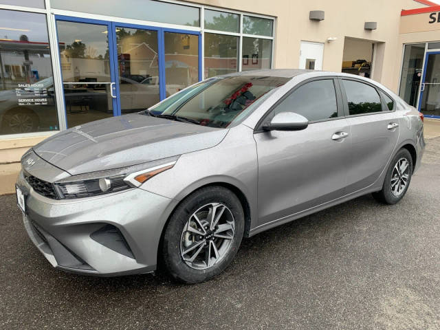 2023 Kia Forte LXS FWD photo