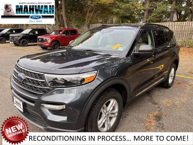 2022 Ford Explorer XLT 4WD photo