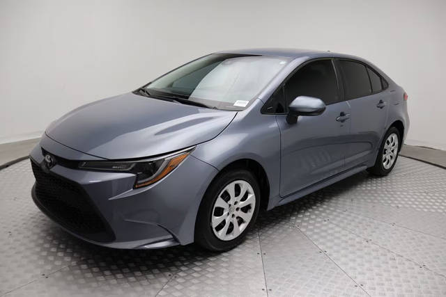 2022 Toyota Corolla LE FWD photo