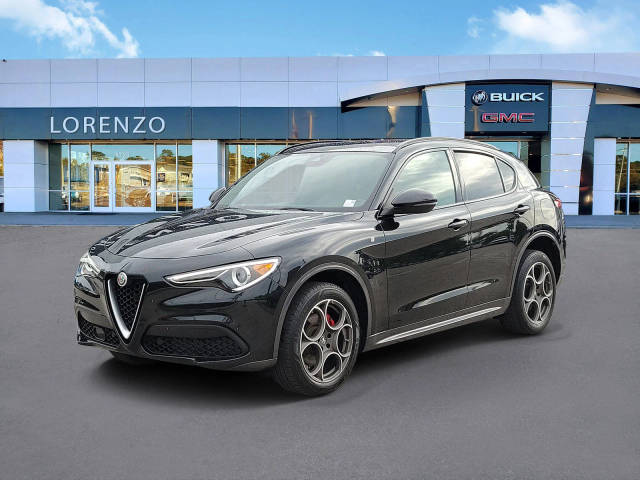 2022 Alfa Romeo Stelvio Ti AWD photo