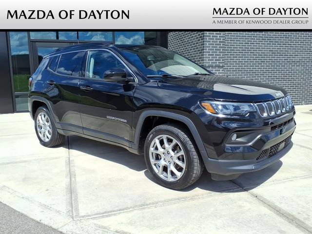 2022 Jeep Compass Latitude Lux 4WD photo