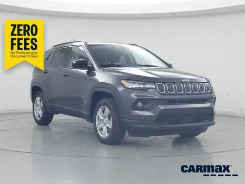 2022 Jeep Compass Latitude 4WD photo