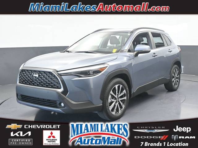 2022 Toyota Corolla Cross XLE FWD photo