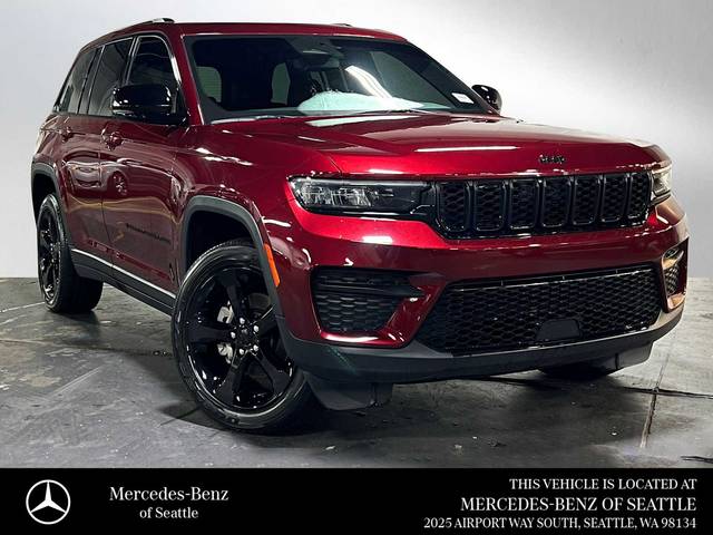 2023 Jeep Grand Cherokee Altitude 4WD photo