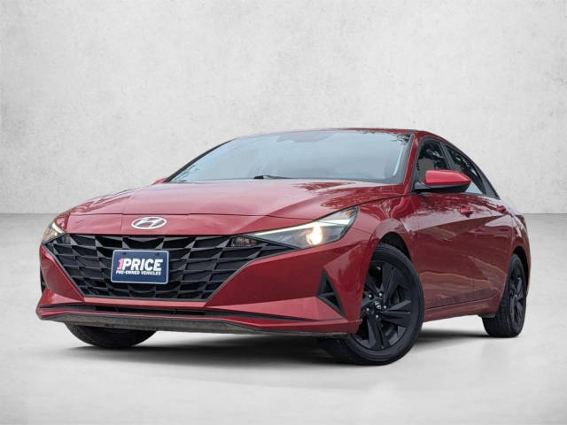 2023 Hyundai Elantra SEL FWD photo