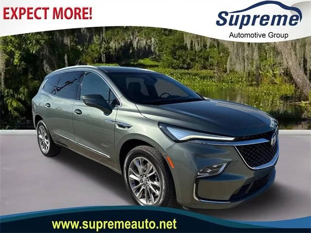 2023 Buick Enclave Avenir FWD photo