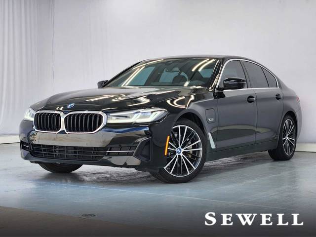 2023 BMW 5 Series 530e RWD photo