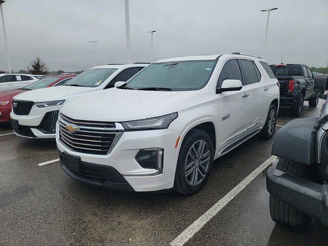 2023 Chevrolet Traverse High Country FWD photo