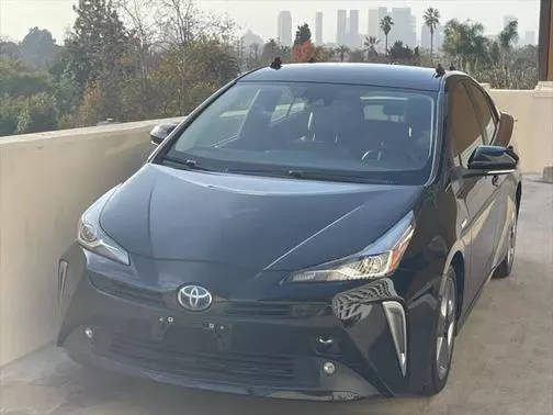 2022 Toyota Prius XLE FWD photo