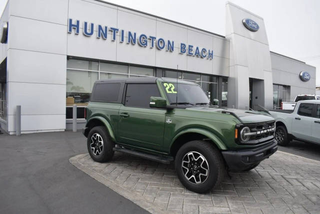 2022 Ford Bronco 2 Door Outer Banks 4WD photo