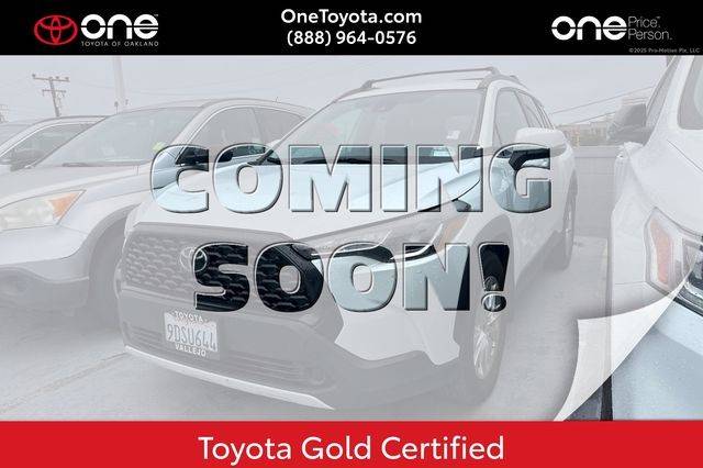 2022 Toyota Corolla Cross LE FWD photo