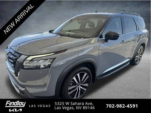 2023 Nissan Pathfinder Platinum FWD photo