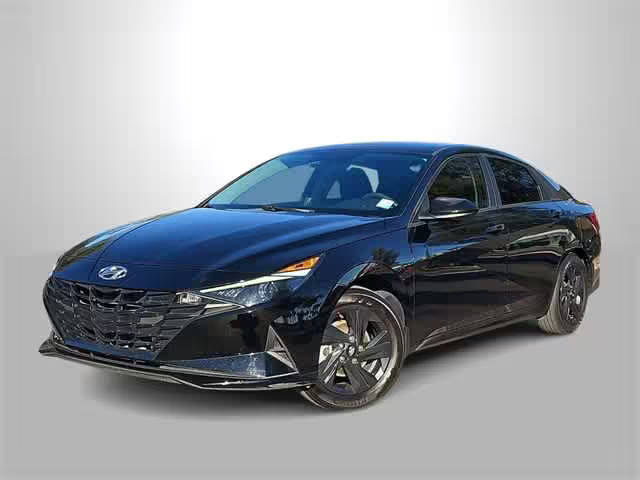2022 Hyundai Elantra SEL FWD photo