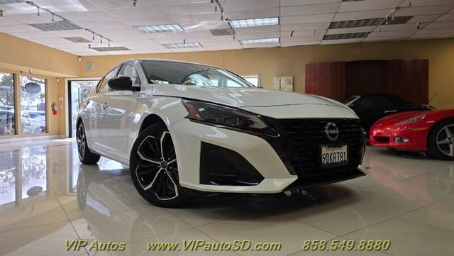 2023 Nissan Altima 2.5 SR FWD photo