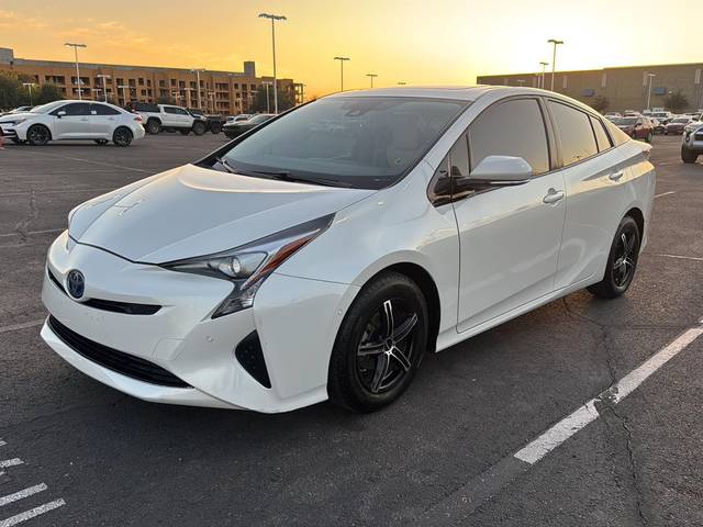 2016 Toyota Prius Four FWD photo