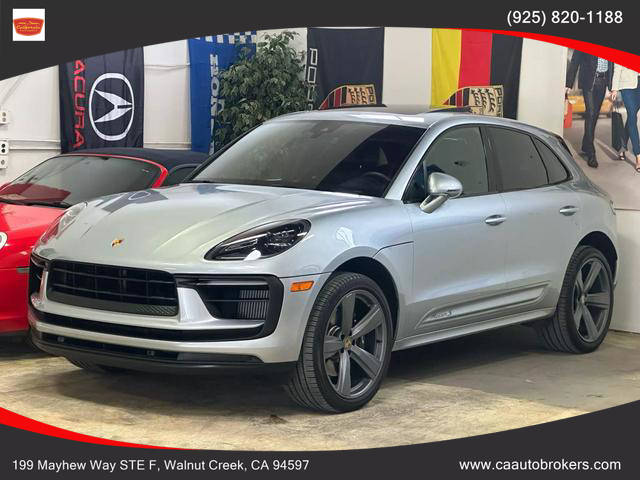 2022 Porsche Macan S AWD photo