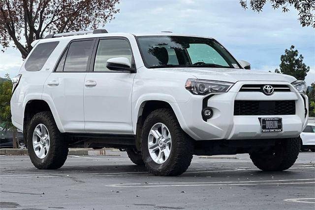 2023 Toyota 4Runner SR5 4WD photo