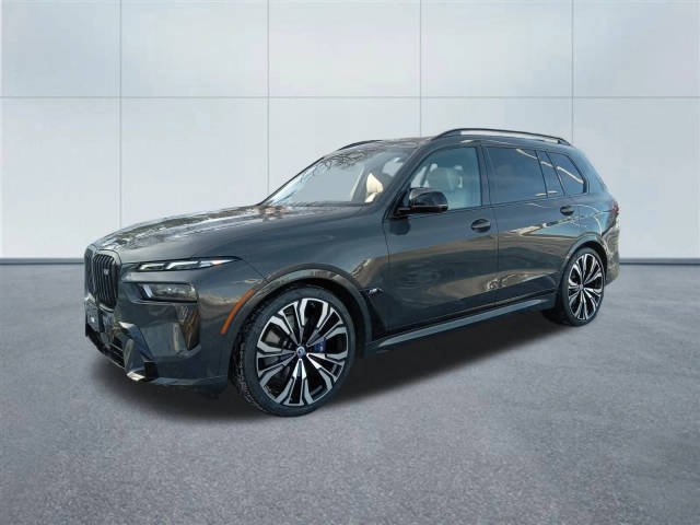 2023 BMW X7 M60i AWD photo
