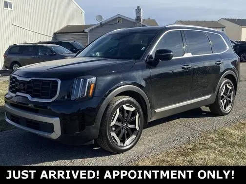 2023 Kia Telluride S AWD photo